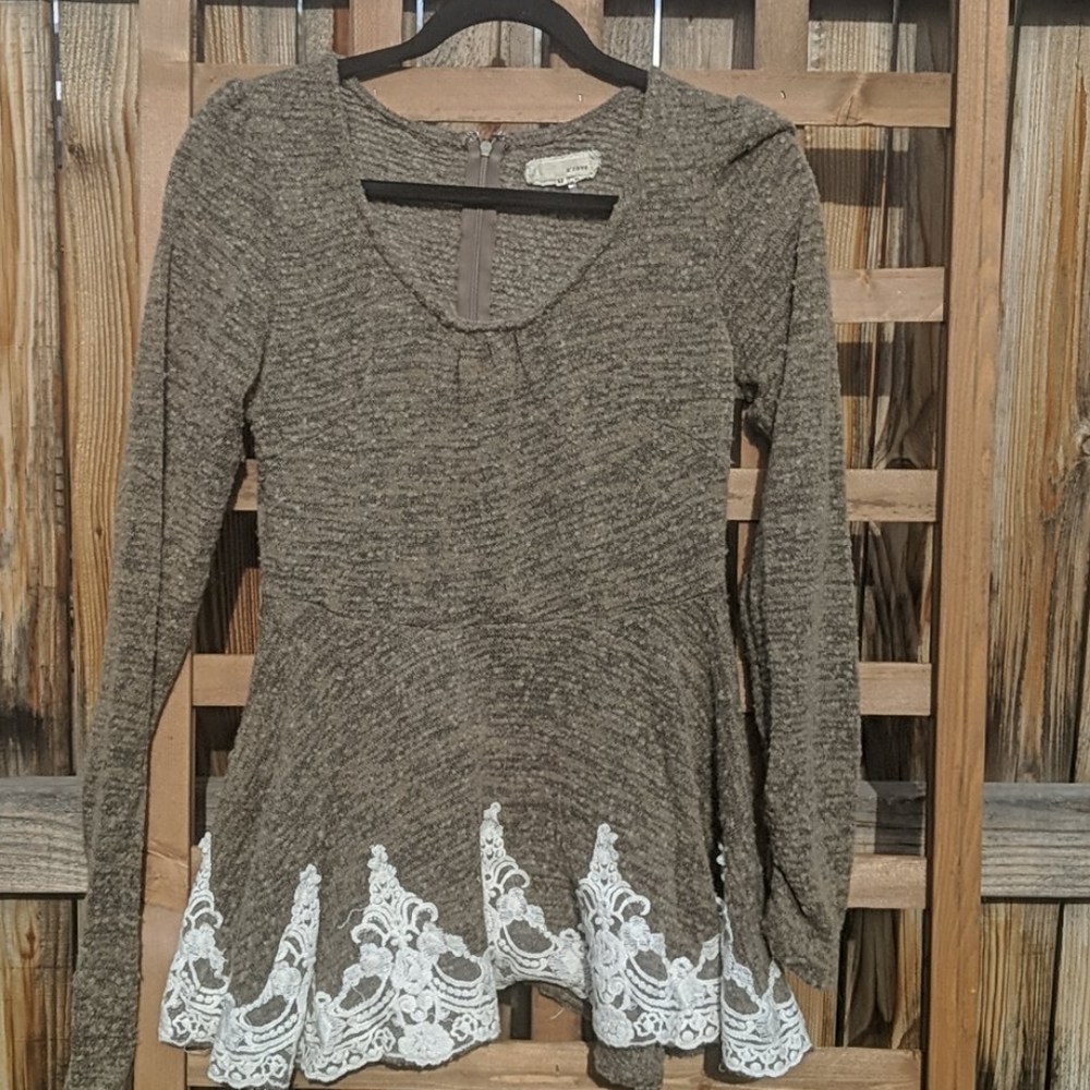 A'Reve Peplum Scoopneck Sweater - Picture 4 of 12